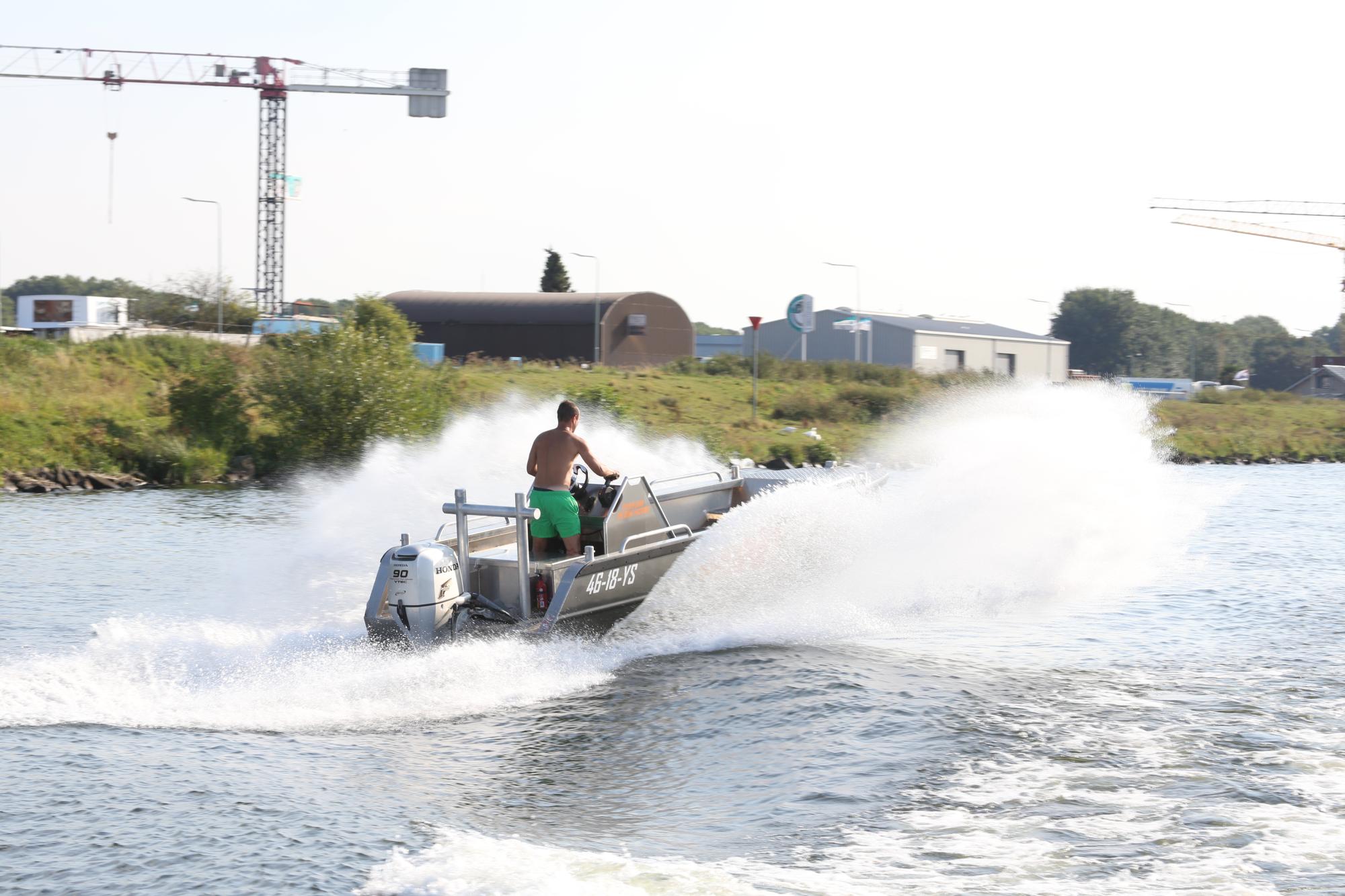 Peter Tinnemans aluminium botenbouw